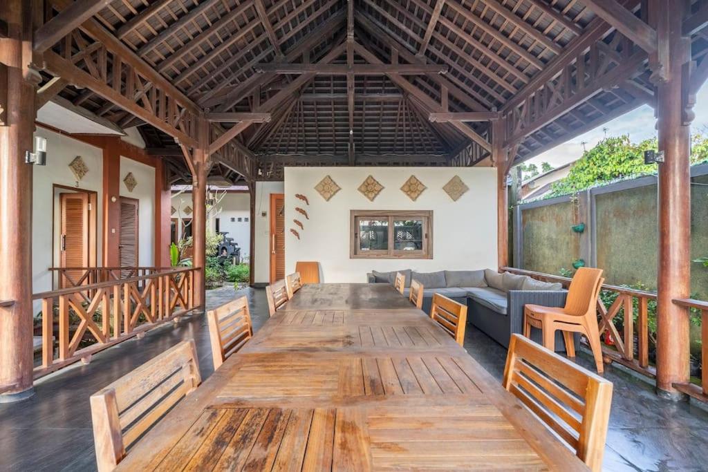 Villa Kenanga In Meninting By The Beach Mataram Luaran gambar