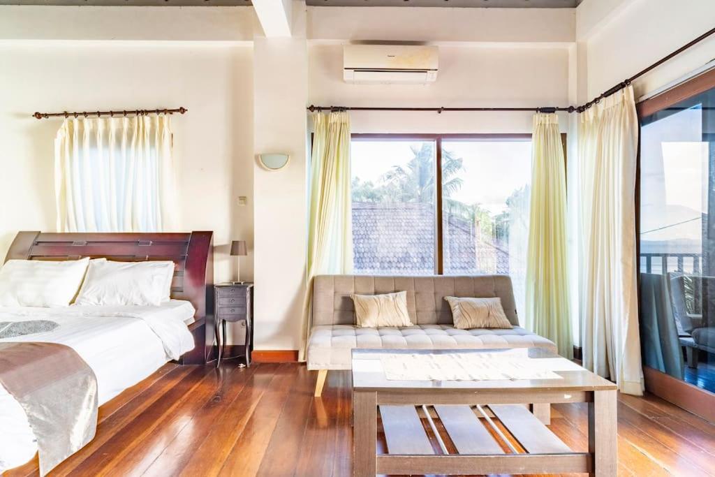 Villa Kenanga In Meninting By The Beach Mataram Luaran gambar